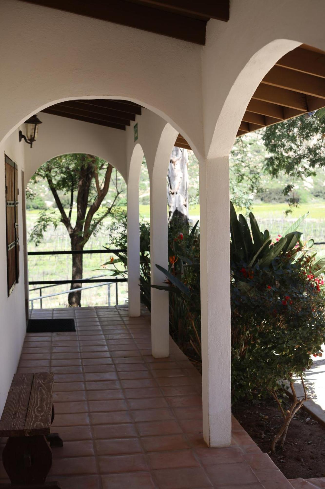 Casa Luna Vinedo บาเย เด กัวลาลูเป ภายนอก รูปภาพ