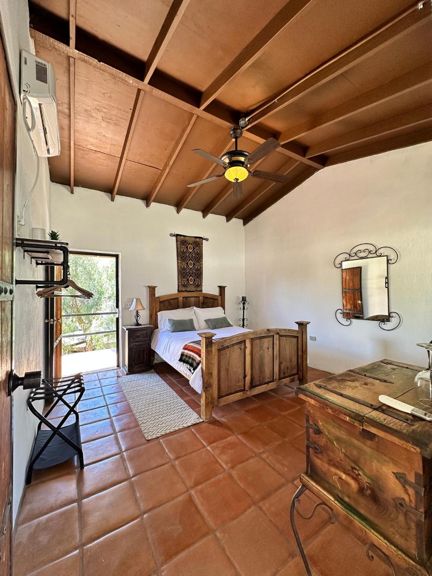 Casa Luna Vinedo บาเย เด กัวลาลูเป ภายนอก รูปภาพ