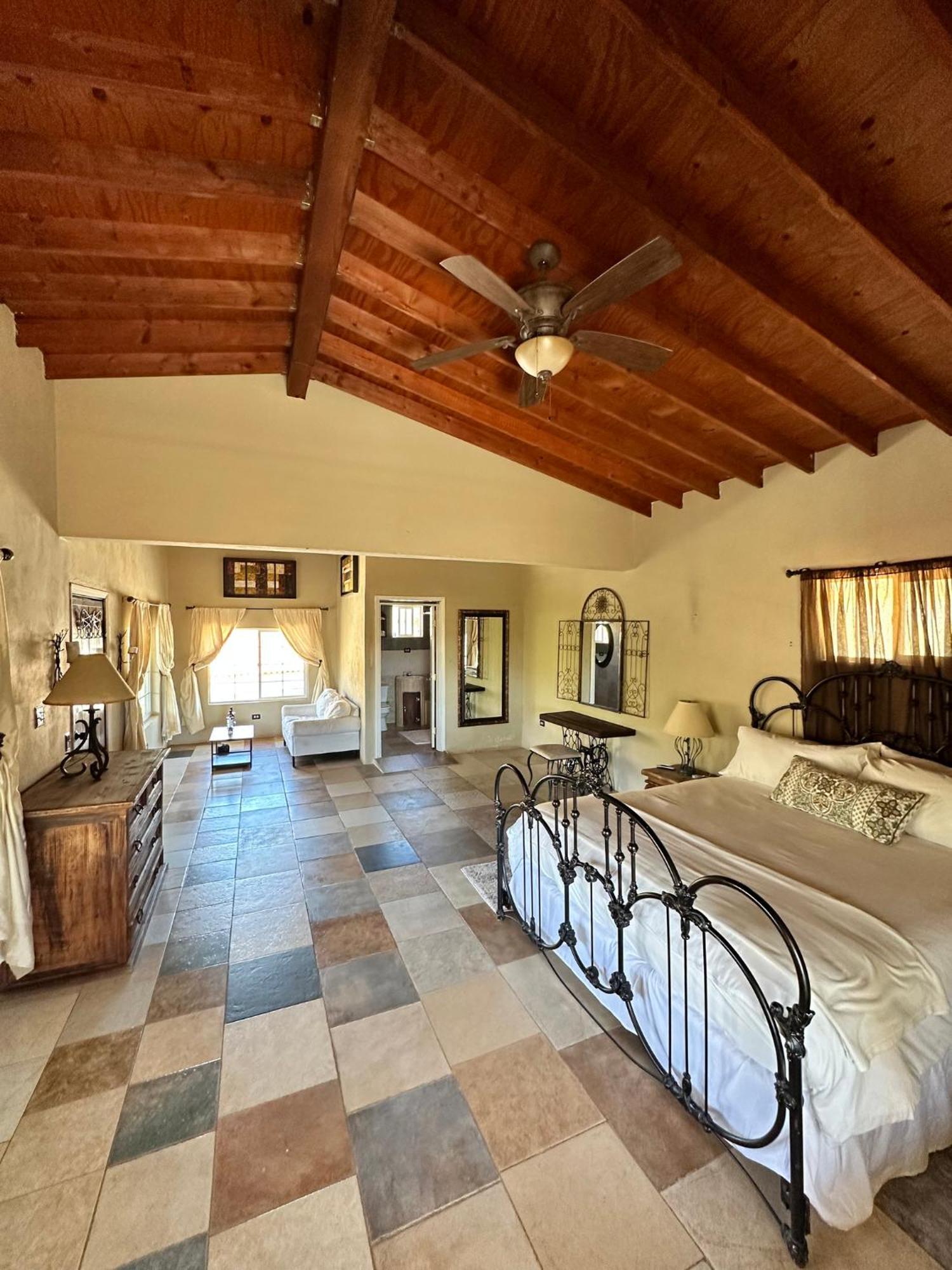 Casa Luna Vinedo บาเย เด กัวลาลูเป ภายนอก รูปภาพ